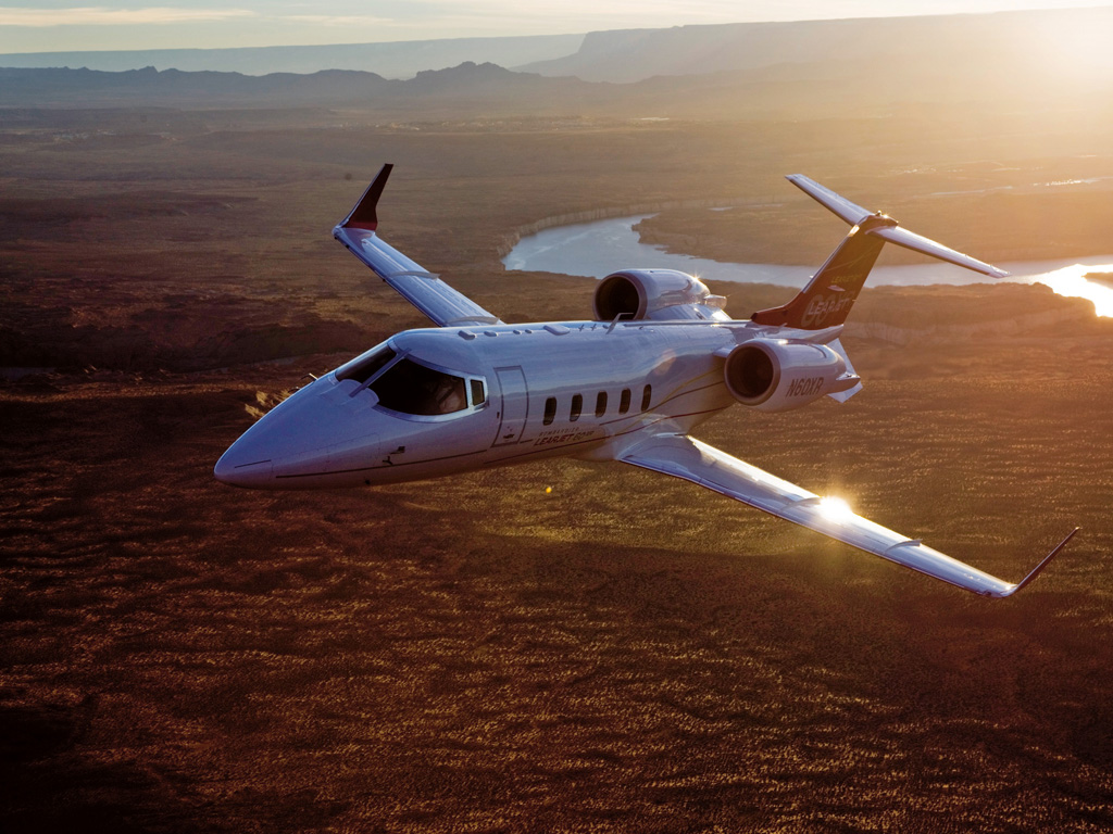 https://blueheightaviation.com/public/uploads/aircraft/learjet-60_1686480403.jpg