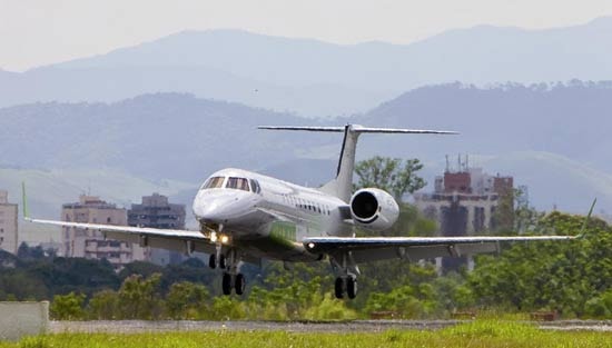 https://blueheightaviation.com/public/uploads/aircraft/legacy-650_1686484589.jpg